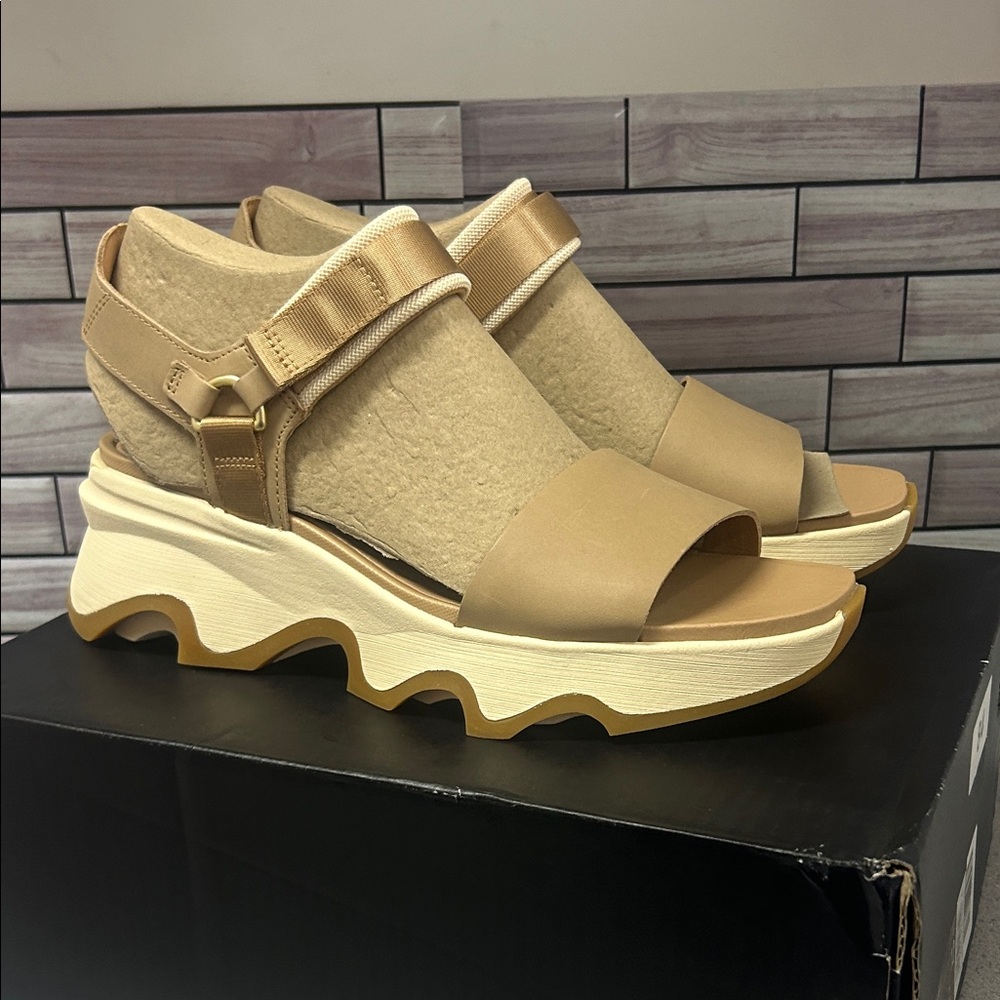 New NWT Sorel Kinetic Impact Y-Strap High Sandal Women's size 12 Honest Beige/Ho - Picture 5 of 9